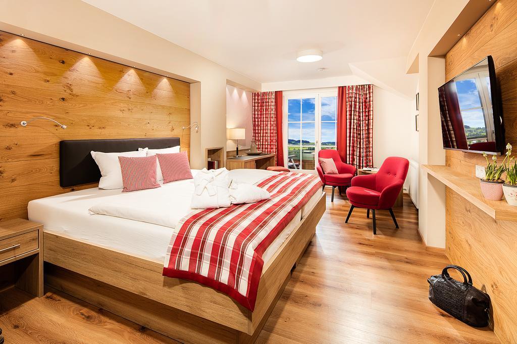 Hotel Johanneshof Оберщауфен Екстериор снимка